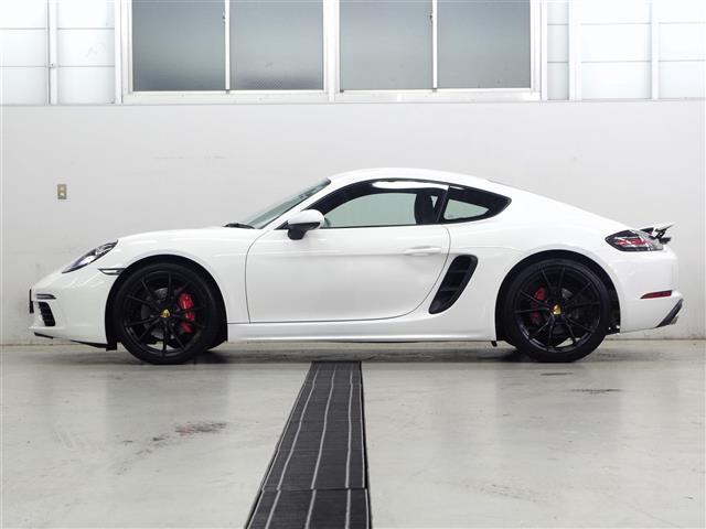 ７１８ケイマン ７１８ケイマンＳ　純正ナビ　ドラレコ　クルコン　ＥＴＣ　ワンオーナー　スポーツクロノパッケージ　ハーフレザーシート　２０インチアルミ　エアバッグ　パワーステアリング　パワーウィンドウ　革巻きステアリング　禁煙車（35枚目）