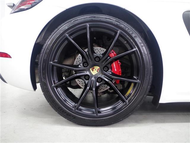 ７１８ケイマン ７１８ケイマンＳ　純正ナビ　ドラレコ　クルコン　ＥＴＣ　ワンオーナー　スポーツクロノパッケージ　ハーフレザーシート　２０インチアルミ　エアバッグ　パワーステアリング　パワーウィンドウ　革巻きステアリング　禁煙車（37枚目）