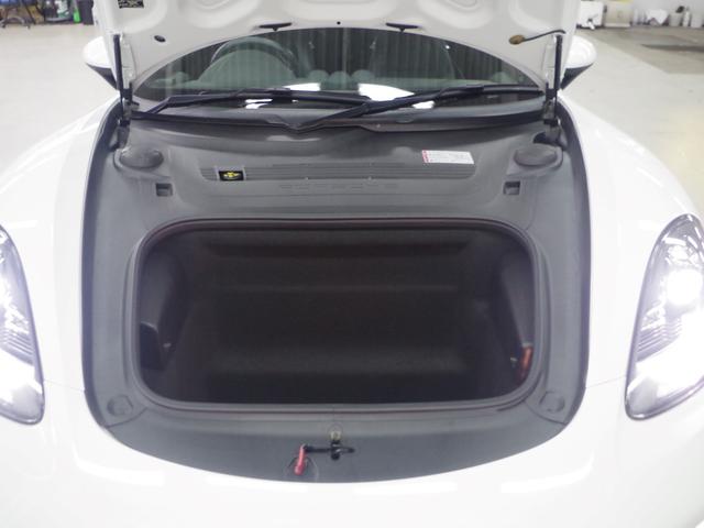 ７１８ケイマン ７１８ケイマンＳ　純正ナビ　ドラレコ　クルコン　ＥＴＣ　ワンオーナー　スポーツクロノパッケージ　ハーフレザーシート　２０インチアルミ　エアバッグ　パワーステアリング　パワーウィンドウ　革巻きステアリング　禁煙車（45枚目）