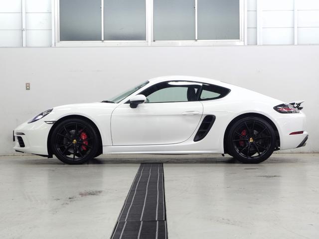 ７１８ケイマン ７１８ケイマンＳ　純正ナビ　ドラレコ　クルコン　ＥＴＣ　ワンオーナー　スポーツクロノパッケージ　ハーフレザーシート　２０インチアルミ　エアバッグ　パワーステアリング　パワーウィンドウ　革巻きステアリング　禁煙車（54枚目）
