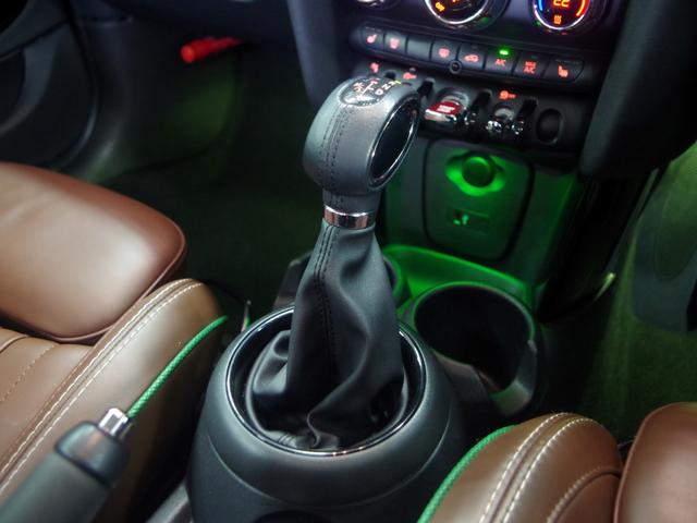 MINI クーパーD 60イヤーズエディション ブラウンレザーシート 純正ナビ バックカメラ クルーズコントロール ETC 前後障害物センサー コンフォートアクセス シートヒーター 衝突軽減ブレーキ Bluetooth 純正17インチアルミ(41枚目)
