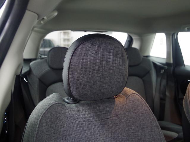 MINI クーパーD 純正ディスプレイオーディオ バックカメラ アップルカープレイ ドライブレコーダー前後カメラ コンフォートアクセス シートヒーター アンビエントライト レーンキープアシスト クルーズコントロール ETC(4枚目)