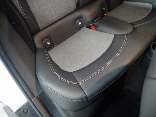 MINI クーパーD 純正ディスプレイオーディオ バックカメラ アップルカープレイ ドライブレコーダー前後カメラ コンフォートアクセス シートヒーター アンビエントライト レーンキープアシスト クルーズコントロール ETC(10枚目)