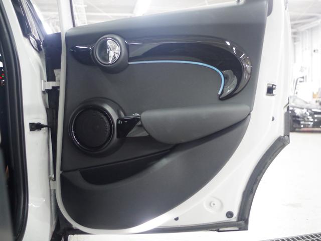 MINI クーパーD 純正ディスプレイオーディオ バックカメラ アップルカープレイ ドライブレコーダー前後カメラ コンフォートアクセス シートヒーター アンビエントライト レーンキープアシスト クルーズコントロール ETC(11枚目)