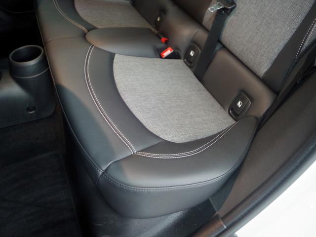 MINI クーパーD 純正ディスプレイオーディオ バックカメラ アップルカープレイ ドライブレコーダー前後カメラ コンフォートアクセス シートヒーター アンビエントライト レーンキープアシスト クルーズコントロール ETC(22枚目)