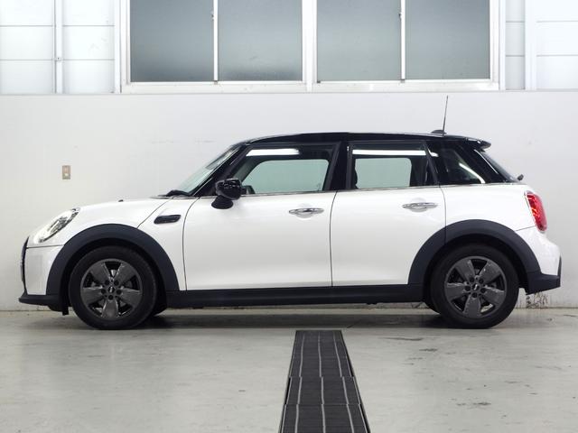 MINI クーパーD 純正ディスプレイオーディオ バックカメラ アップルカープレイ ドライブレコーダー前後カメラ コンフォートアクセス シートヒーター アンビエントライト レーンキープアシスト クルーズコントロール ETC(66枚目)