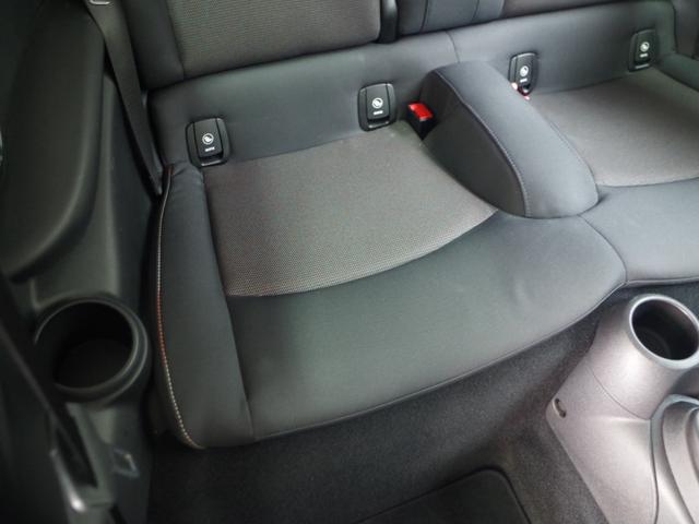 ＭＩＮＩ ヴィクトリア　ワンオーナー車　ディーラー車　禁煙　純正ナビ　バックカメラ　ＬＥＤヘッドライト　ユニオンジャックテールライト　Ｂｌｕｅｔｏｏｔｈ接続　ドライブレコーダー　センターアームレスト　プッシュスタート　ＥＴＣ（8枚目）