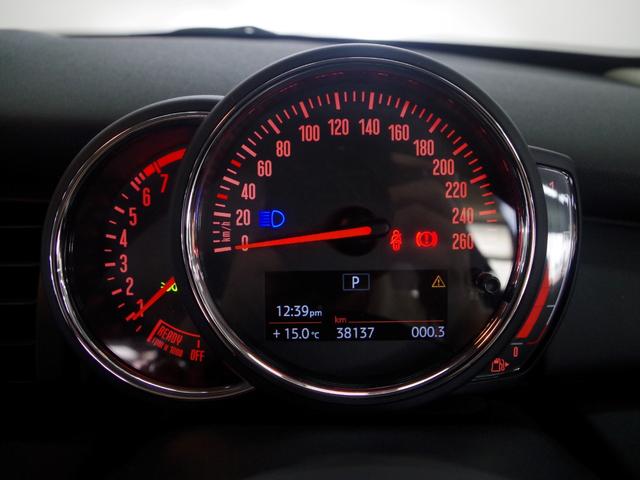 ＭＩＮＩ ヴィクトリア　ワンオーナー車　ディーラー車　禁煙　純正ナビ　バックカメラ　ＬＥＤヘッドライト　ユニオンジャックテールライト　Ｂｌｕｅｔｏｏｔｈ接続　ドライブレコーダー　センターアームレスト　プッシュスタート　ＥＴＣ（24枚目）