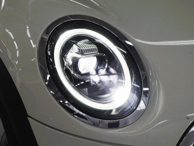 ＭＩＮＩ ヴィクトリア　ワンオーナー車　ディーラー車　禁煙　純正ナビ　バックカメラ　ＬＥＤヘッドライト　ユニオンジャックテールライト　Ｂｌｕｅｔｏｏｔｈ接続　ドライブレコーダー　センターアームレスト　プッシュスタート　ＥＴＣ（45枚目）