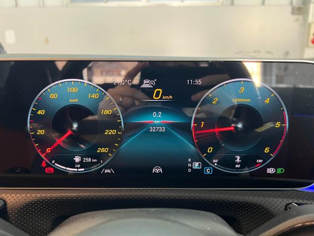 ＣＬＡクラス ＣＬＡ２００ｄ　パノラマＳＲ　ＡＭＧレザーエクスクルーシブＰＫＧ　アドバンスドＰＫＧ　レーダーセーフティＰＫＧ　ＭＢＵＸ　マルチカラーアンビエントライト　ＨＵＤ　ワイヤレスチャージング　純正ナビ　全方位カメラ　ＥＴＣ（34枚目）