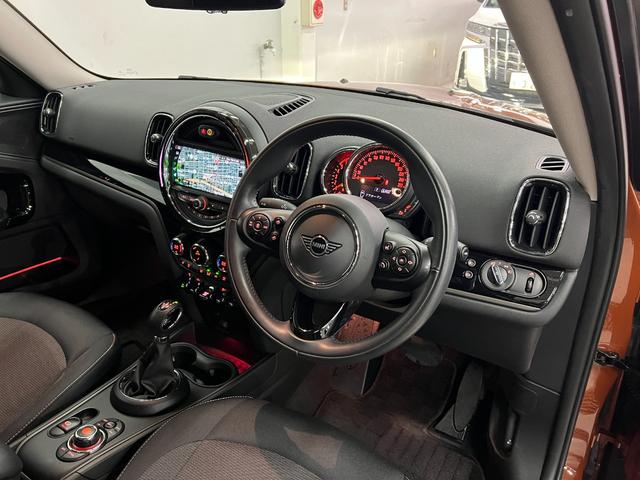 グーネットを見て電話しましたとお伝え下さい。０７８−２６１−１２６１までお気軽にお電話下さい。全国納車可能です。納車方法に関してもお気軽にご相談ください。