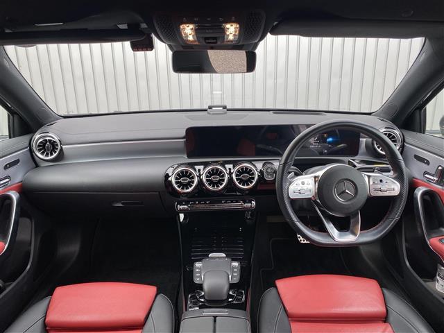 Aクラス A180 サンルーフ 純正SDナビ フルセグ/Bluetooth/USB LEDヘッドライト 衝突軽減ブレーキ レーンキープ レーダークルーズ 全方位カメラ シートヒーター パワーシート(9枚目)