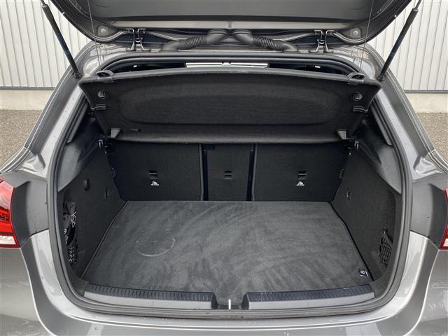 Aクラス A180 サンルーフ 純正SDナビ フルセグ/Bluetooth/USB LEDヘッドライト 衝突軽減ブレーキ レーンキープ レーダークルーズ 全方位カメラ シートヒーター パワーシート(15枚目)