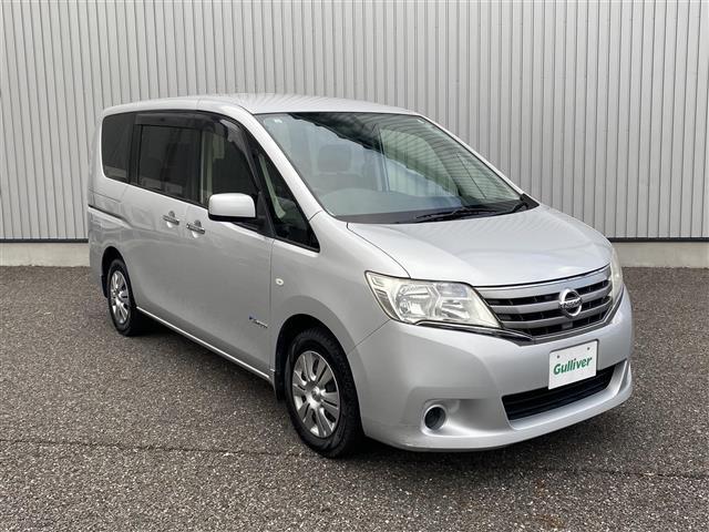 セレナ ２０Ｘ　Ｓ－ハイブリッド　純正ＳＤナビ　フルセグ／ＣＤ／ＤＶＤ／Ｂｌｕｅｔｏｏｔｈ／ＳＤ／ＵＳＢ　バックカメラ　左パワースライドドア　ＨＩＤヘッドライト（5枚目）