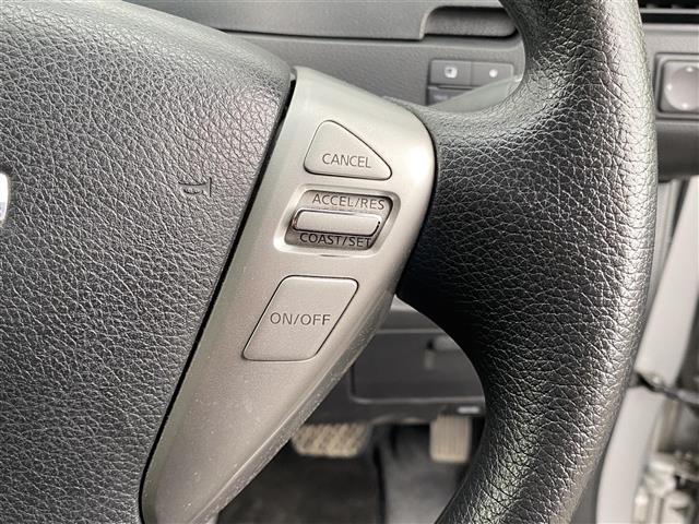 セレナ ２０Ｘ　Ｓ－ハイブリッド　純正ＳＤナビ　フルセグ／ＣＤ／ＤＶＤ／Ｂｌｕｅｔｏｏｔｈ／ＳＤ／ＵＳＢ　バックカメラ　左パワースライドドア　ＨＩＤヘッドライト（30枚目）