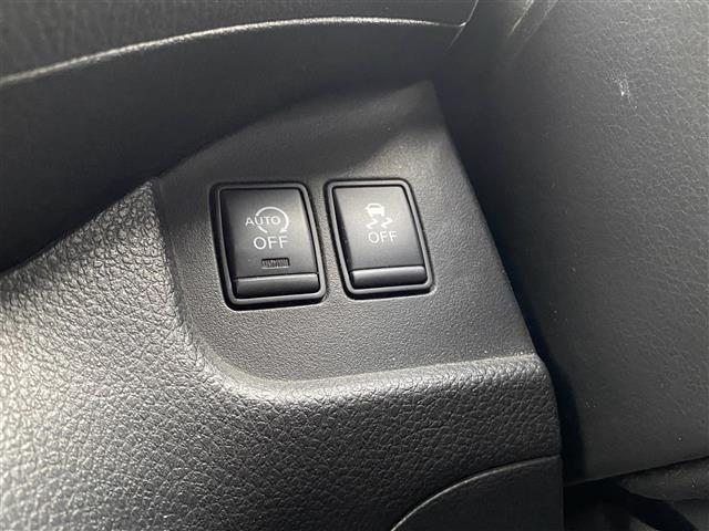 セレナ ２０Ｘ　Ｓ－ハイブリッド　純正ＳＤナビ　フルセグ／ＣＤ／ＤＶＤ／Ｂｌｕｅｔｏｏｔｈ／ＳＤ／ＵＳＢ　バックカメラ　左パワースライドドア　ＨＩＤヘッドライト（31枚目）