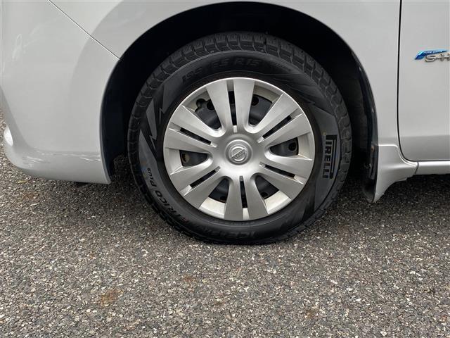 セレナ ２０Ｘ　Ｓ－ハイブリッド　純正ＳＤナビ　フルセグ／ＣＤ／ＤＶＤ／Ｂｌｕｅｔｏｏｔｈ／ＳＤ／ＵＳＢ　バックカメラ　左パワースライドドア　ＨＩＤヘッドライト（38枚目）