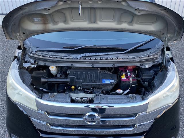 デイズ ハイウェイスター　Ｇ　純正ＳＤナビ　フルセグ／ＣＤ／ＤＶＤ／ＳＤ／Ｂｌｕｅｔｏｏｔｈ／ＵＳＢ　ＨＩＤヘッドライト　スマートキー　プッシュスタート　　全方位カメラ　純正１５インチアルミ（8枚目）