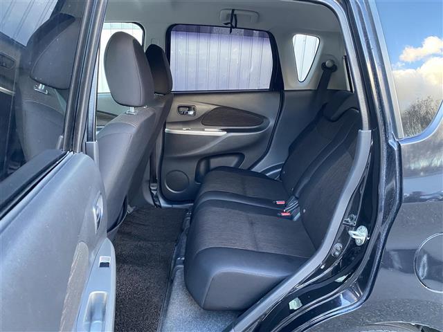 デイズ ハイウェイスター　Ｇ　純正ＳＤナビ　フルセグ／ＣＤ／ＤＶＤ／ＳＤ／Ｂｌｕｅｔｏｏｔｈ／ＵＳＢ　ＨＩＤヘッドライト　スマートキー　プッシュスタート　　全方位カメラ　純正１５インチアルミ（12枚目）