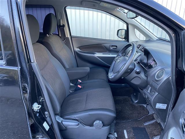 デイズ ハイウェイスター　Ｇ　純正ＳＤナビ　フルセグ／ＣＤ／ＤＶＤ／ＳＤ／Ｂｌｕｅｔｏｏｔｈ／ＵＳＢ　ＨＩＤヘッドライト　スマートキー　プッシュスタート　　全方位カメラ　純正１５インチアルミ（14枚目）