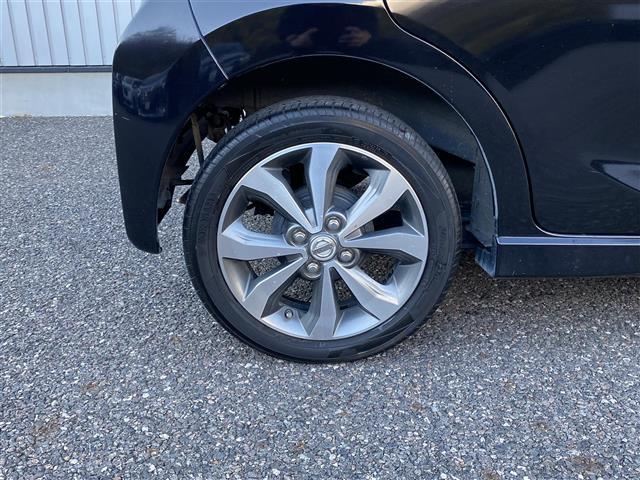 デイズ ハイウェイスター　Ｇ　純正ＳＤナビ　フルセグ／ＣＤ／ＤＶＤ／ＳＤ／Ｂｌｕｅｔｏｏｔｈ／ＵＳＢ　ＨＩＤヘッドライト　スマートキー　プッシュスタート　　全方位カメラ　純正１５インチアルミ（30枚目）