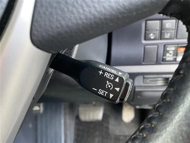 ヴォクシー ハイブリッドＶ　社外ＳＤ９インチナビ　フルセグ／ＣＤ／ＤＶＤ／Ｂｌｕｅｔｏｏｔｈ／ＳＤ　バックカメラ　ＬＥＤヘッドライト　シートヒーター　衝突軽減ブレーキ　両側パワースライドドア（24枚目）