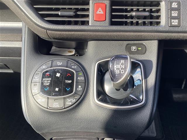 ヴォクシー ハイブリッドＶ　社外ＳＤ９インチナビ　フルセグ／ＣＤ／ＤＶＤ／Ｂｌｕｅｔｏｏｔｈ／ＳＤ　バックカメラ　ＬＥＤヘッドライト　シートヒーター　衝突軽減ブレーキ　両側パワースライドドア（27枚目）