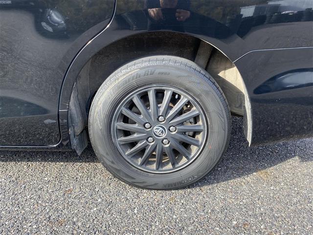 ヴォクシー ハイブリッドＶ　社外ＳＤ９インチナビ　フルセグ／ＣＤ／ＤＶＤ／Ｂｌｕｅｔｏｏｔｈ／ＳＤ　バックカメラ　ＬＥＤヘッドライト　シートヒーター　衝突軽減ブレーキ　両側パワースライドドア（39枚目）