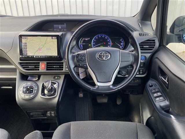 ヴォクシー ハイブリッドＶ　社外ＳＤ９インチナビ　フルセグ／ＣＤ／ＤＶＤ／Ｂｌｕｅｔｏｏｔｈ／ＳＤ　バックカメラ　ＬＥＤヘッドライト　シートヒーター　衝突軽減ブレーキ　両側パワースライドドア（41枚目）