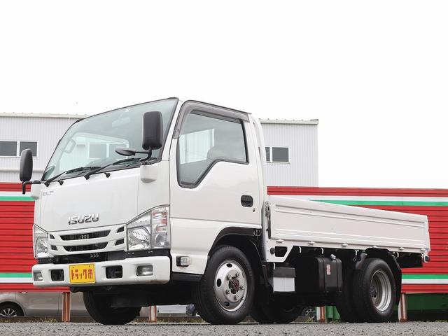 フルフラットロー　２ｔ　４ＷＤ　２ＲＧ－ＮＫＳ８８Ａ　平ボディ　ＡＥＢＳカメラ　衝突軽減ブレーキ　車線逸脱警報装置　５ＭＴ　ＨＳＡ　キーレス　左電動格納ミラー　１０尺　３方開　テールゲートチェーン　車両総重量４６６５ｋ(52枚目)