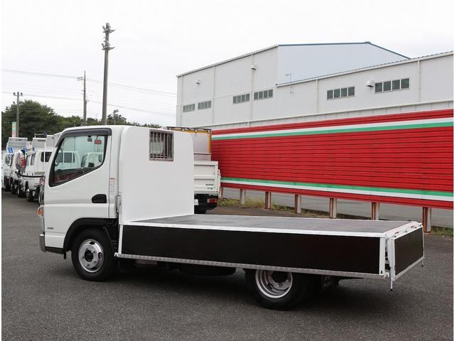 キャンター 全低床 2t 全低床 平ボディ 5MT 衝突軽減ブレーキ 車線逸脱警報装置 トラクションコントロール メッキパーツ付き 左電動格納ミラー ETC 荷台寸312/161/38 車両総重量4385キロ(23枚目)