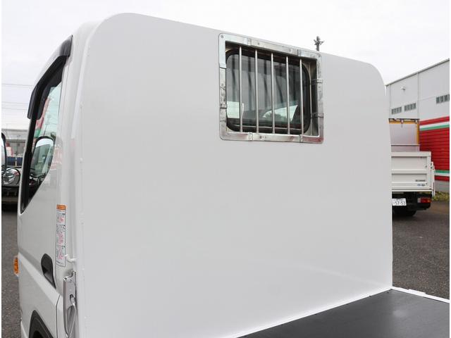 キャンター 全低床 2t 全低床 平ボディ 5MT 衝突軽減ブレーキ 車線逸脱警報装置 トラクションコントロール メッキパーツ付き 左電動格納ミラー ETC 荷台寸312/161/38 車両総重量4385キロ(25枚目)