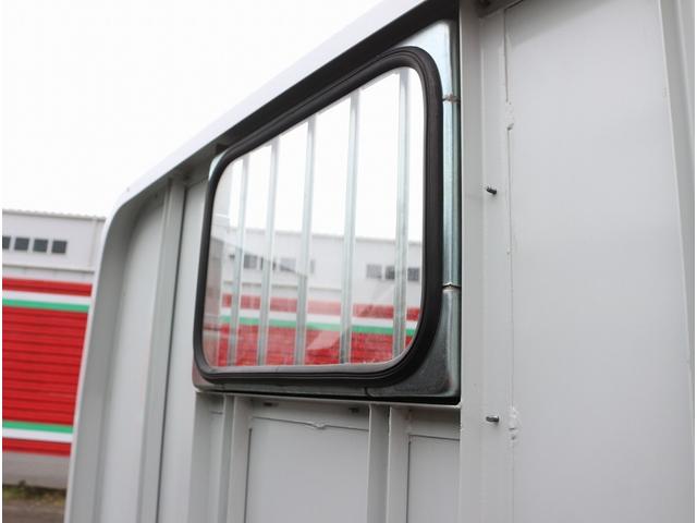 キャンター 全低床 2t 全低床 平ボディ 5MT 衝突軽減ブレーキ 車線逸脱警報装置 トラクションコントロール メッキパーツ付き 左電動格納ミラー ETC 荷台寸312/161/38 車両総重量4385キロ(26枚目)