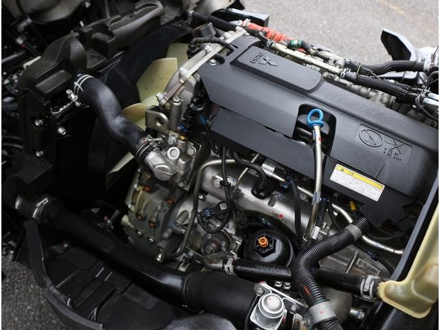 キャンター 全低床 2t 全低床 平ボディ 5MT 衝突軽減ブレーキ 車線逸脱警報装置 トラクションコントロール メッキパーツ付き 左電動格納ミラー ETC 荷台寸312/161/38 車両総重量4385キロ(27枚目)