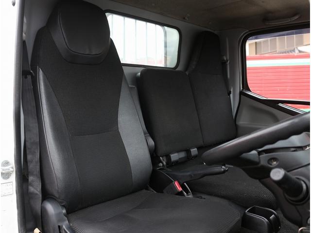 キャンター 全低床 2t 全低床 平ボディ 5MT 衝突軽減ブレーキ 車線逸脱警報装置 トラクションコントロール メッキパーツ付き 左電動格納ミラー ETC 荷台寸312/161/38 車両総重量4385キロ(37枚目)