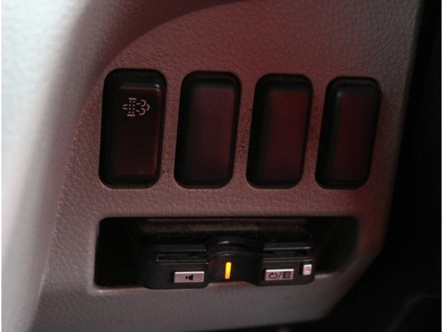 キャンター 全低床 2t 全低床 平ボディ 5MT 衝突軽減ブレーキ 車線逸脱警報装置 トラクションコントロール メッキパーツ付き 左電動格納ミラー ETC 荷台寸312/161/38 車両総重量4385キロ(44枚目)