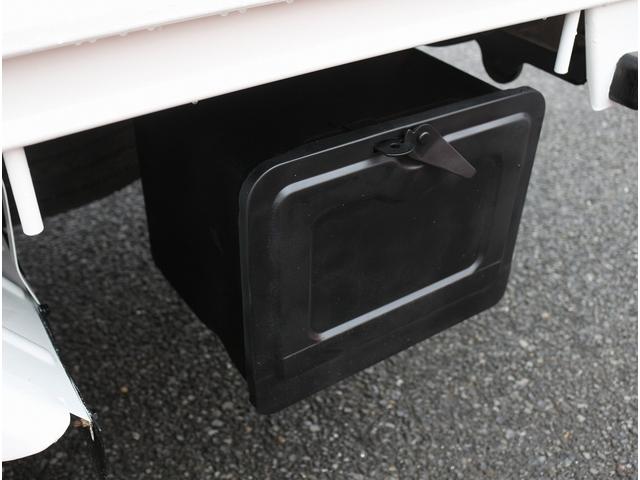 ダイナトラック Wキャブロングジャストロー ダブルキャブ 1.25トン積 Wキャブ三方開 6人乗 5速MT3ペダル 数中ドアロック リアヒーター 全席PW付き フォグランプ サイドボックス 鳥居ツノ 荷台寸法210-160-38(55枚目)