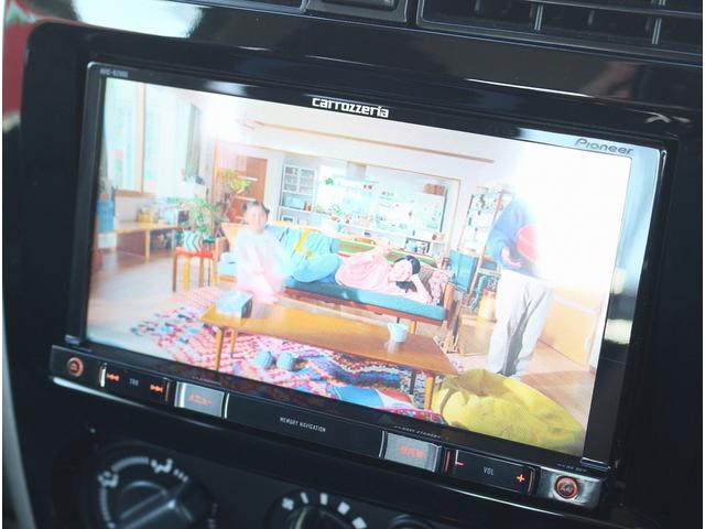 ジムニー ランドベンチャー　ワンオーナー　４ＷＤ　５速マニュアル　リフトＵＰ１インチ　モンスタースポーツサスペンション　レカロシート（純正シート車内積）　社外マフラー　キーレス＆予備キー　ＥＴＣ２．０　純正１６インチＡＷ（15枚目）