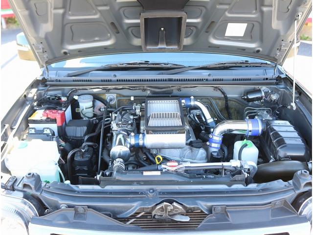 ジムニー ランドベンチャー　ワンオーナー　４ＷＤ　５速マニュアル　リフトＵＰ１インチ　モンスタースポーツサスペンション　レカロシート（純正シート車内積）　社外マフラー　キーレス＆予備キー　ＥＴＣ２．０　純正１６インチＡＷ（41枚目）