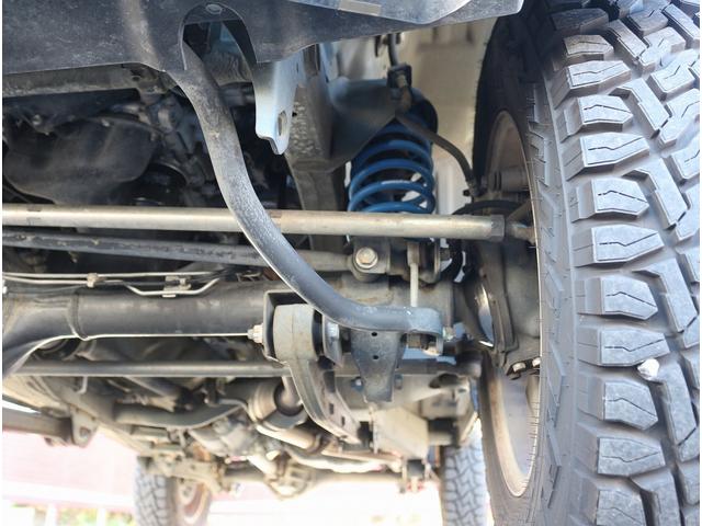 ジムニー ランドベンチャー　ワンオーナー　４ＷＤ　５速マニュアル　リフトＵＰ１インチ　モンスタースポーツサスペンション　レカロシート（純正シート車内積）　社外マフラー　キーレス＆予備キー　ＥＴＣ２．０　純正１６インチＡＷ（46枚目）