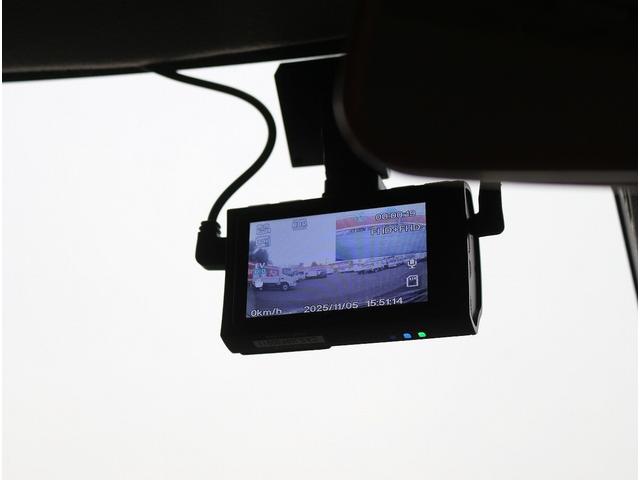 スイフト RS RSセーフティPKG 全方位モニター 純正ナビ&フルセグTV ETC スマートキー2個 パドルシフト ドライブレコーダー前後 シートヒーター レーダークルーズコントロール バイザー&フロアマット(26枚目)