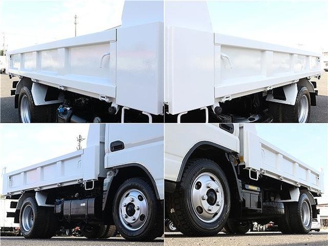 キャンター ダンプ 全低床強化ダンプ三方開 3トン積 5速MT3ペダル キーレス 中間ピン2個 電格ミラー フォグランプ バイザーマット 極東製荷台DD02-31 荷台寸法305-160-38 3t積 F5(14枚目)