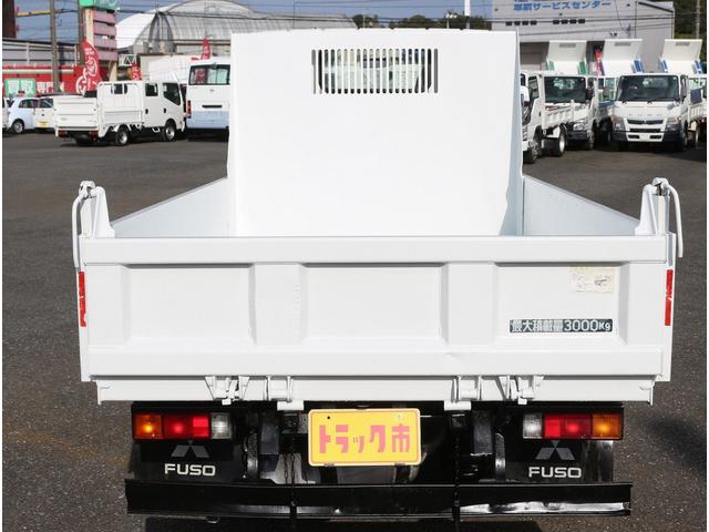 キャンター ダンプ 全低床強化ダンプ三方開 3トン積 5速MT3ペダル キーレス 中間ピン2個 電格ミラー フォグランプ バイザーマット 極東製荷台DD02-31 荷台寸法305-160-38 3t積 F5(24枚目)