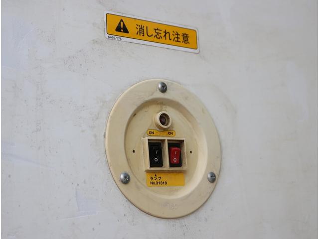 エルフトラック 10尺 観音開き ラッシングレール1段 90度ストッパー バックモニター付 坂道発進補助 左電格ミラー キーレス 荷箱寸312-177-212 最大積載量1500キロ 車両総重量4035キロ(25枚目)