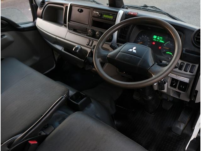 キャンター 全低床ダンプ　２ｔ　全低床強化ダンプ　５ＭＴ　衝突軽減ブレーキ付き！　車線逸脱警報装置　トラクションコントロール　新明和製ＤＲ２－０１１０ＳＹ　３方開　中間ピン　キーレス＆スペアキー　左電動格納ミラー　ＥＴＣ（7枚目）