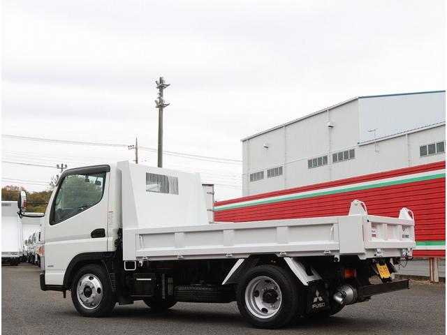 キャンター 全低床ダンプ　２ｔ　全低床強化ダンプ　５ＭＴ　衝突軽減ブレーキ付き！　車線逸脱警報装置　トラクションコントロール　新明和製ＤＲ２－０１１０ＳＹ　３方開　中間ピン　キーレス＆スペアキー　左電動格納ミラー　ＥＴＣ（15枚目）