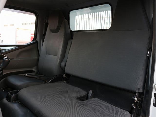 キャンター 全低床ダンプ　２ｔ　全低床強化ダンプ　５ＭＴ　衝突軽減ブレーキ付き！　車線逸脱警報装置　トラクションコントロール　新明和製ＤＲ２－０１１０ＳＹ　３方開　中間ピン　キーレス＆スペアキー　左電動格納ミラー　ＥＴＣ（60枚目）
