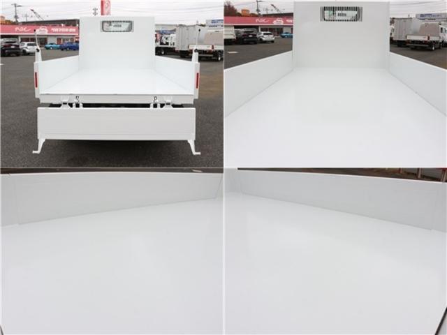 キャンター 全低床ダンプ　２ｔ　全低床強化ダンプ　５ＭＴ　衝突軽減ブレーキ付き！　車線逸脱警報装置　トラクションコントロール　新明和製ＤＲ２－０１１０ＳＹ　３方開　中間ピン　キーレス＆スペアキー　左電動格納ミラー　ＥＴＣ（64枚目）