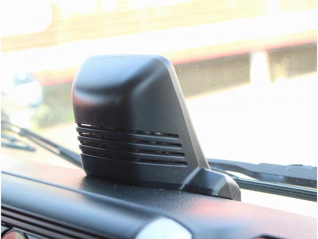 キャンター 全低床ダンプ　３０００キロ積載　ディーゼルＴＢ　５速ＭＴ　中間ピン２本　車線逸脱警報装置　キーレス　ＥＴＣ　コボレーン　荷台寸３０４－１６０－３８　最大積載量３０００キロ　車両総重量６０３５キロ（57枚目）