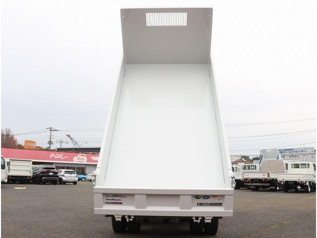 キャンター 　２ｔ積載　全低床強化ダンプ　５ＭＴ　衝突軽減ブレーキ　車線逸脱警報装置　トラクションコントロール　キーレス＆スペアキー　左電動格納ミラー　ＥＴＣ　３方開　中間ピン２本　車両総重量４９２５キロ（34枚目）